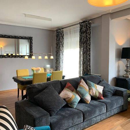 Sg Apartamentos La Casa De La Catedral Vut47-240 Вальядолид Экстерьер фото